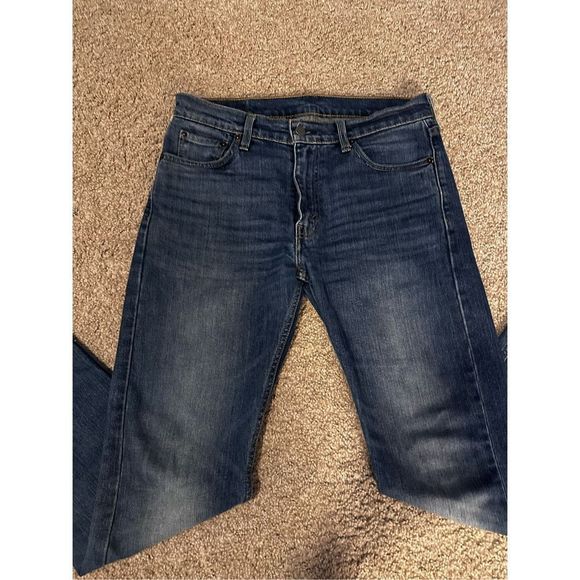 Levis Jeans - Picture 1 of 4